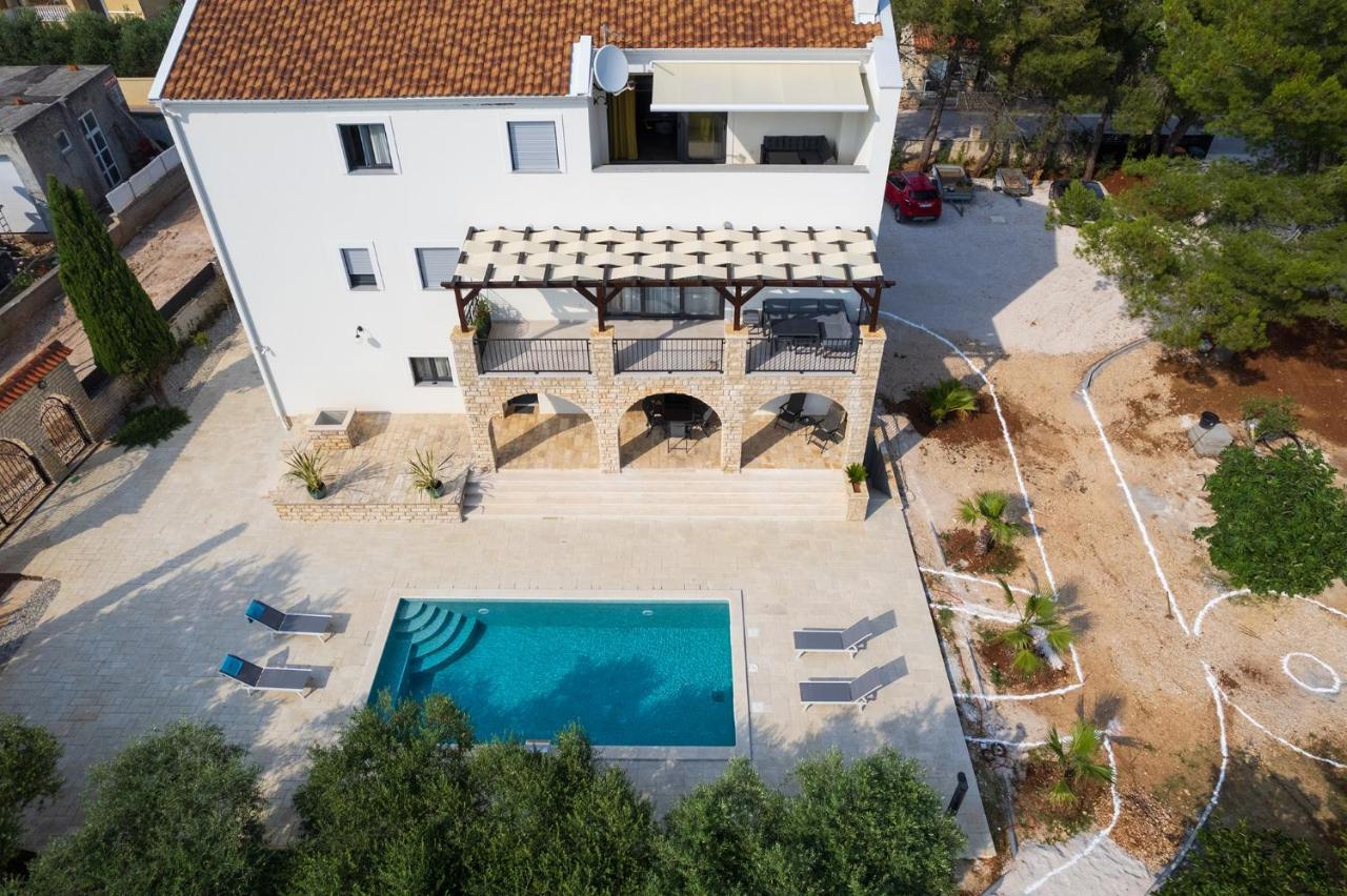 Villa Jalan فرسي المظهر الخارجي الصورة